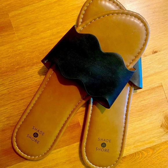 Shade & Shore Slip on Sandal sz 9 - Picture 1 of 2